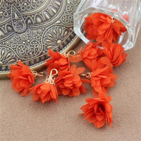 Ozdobny mini kwiatek w ażurowej tulejce pomarańczowy 13mm