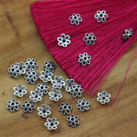 Czapeczka metalowa ażurowy kwiatek srebrny 6mm [10szt]