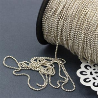 Łańcuszek metalowy kulkowy 1,5mm biały [1 metr]