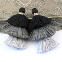 Chwost potrójny szary mix 75x40mm