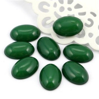 Kaboszon z żywicy owal zielony 18x13mm