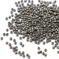 Toho Round 11/0 Higher-Metallic Frosted Gray [10g]