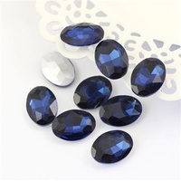 Kaboszon szklany owal fasetowany montana 18x13mm