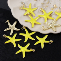 Zawieszka rozgwiazda mosiądz złocony emalia limonka 22mm