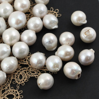 Perła słodkowodna baroque kula biała 14-15mm