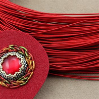 Bajorek do haftu twardy - czerwony 1mm [ 4g ]