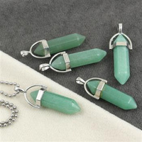 Awenturyn zielony zawieszka grot w okuciu 40x8mm