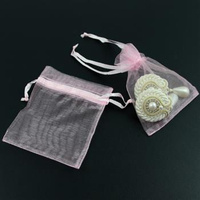 Woreczek z organzy różowy 9x7cm