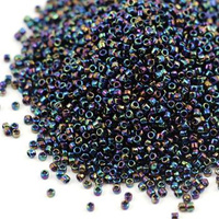 Toho Round 15/0 Metallic Rainbow Iris [5g]