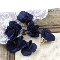 Ozdobny kwiatek w ażurowej tulejce granatowy 25mm