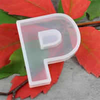 Forma silikonowa do odlewów z żywicy litera P 4cm