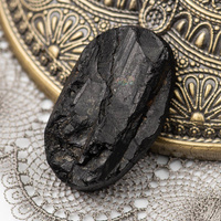 Kaboszon turmalin druza 33x21x10mm