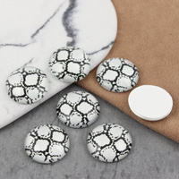 Kaboszon szklany z grafiką zwierzęcy print 20mm