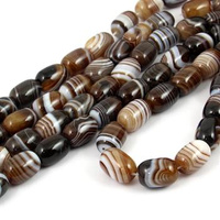 Agat sardonyks brązowa beczka 18x13mm