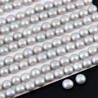 Perła szara do połowy wiercona 5-5,5mm [para]