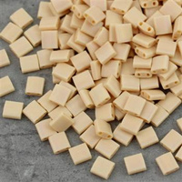 Miyuki Tila Beads 5x5x1,9mm Opaque Pear Matted AB [30szt]