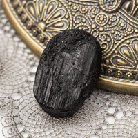 Kaboszon turmalin druza 25x17x7mm