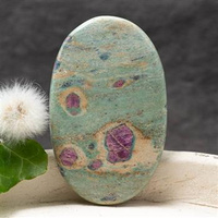 Kaboszon rubin z fuchsytem 60x37x5mm