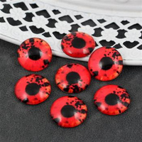 Kaboszon szklany z grafiką oko moneta czerwona 20mm