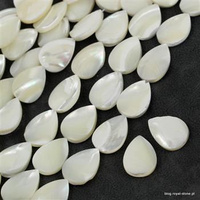 Masa perłowa łezka kremowa 18x13mm