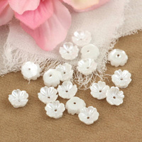 Akrylowe kwiatki białe 8mm [10szt]