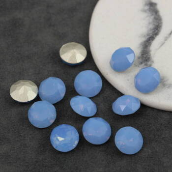 Kaboszon szklany moneta stożkowa fasetowana chaton Opal Sapphire 10mm