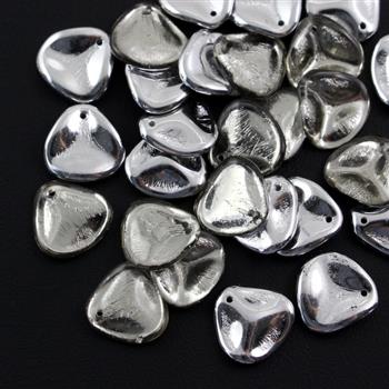 Rose Petals 14x13mm Black Diamond Labrador