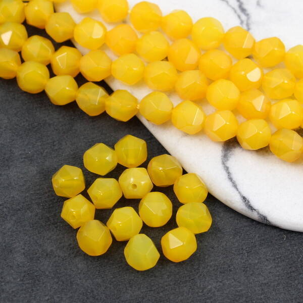 Agat żółty orzech fasetowany 8mm