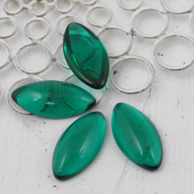 Kaboszon szklany Dk. Emerald wrzeciono 20x10mm