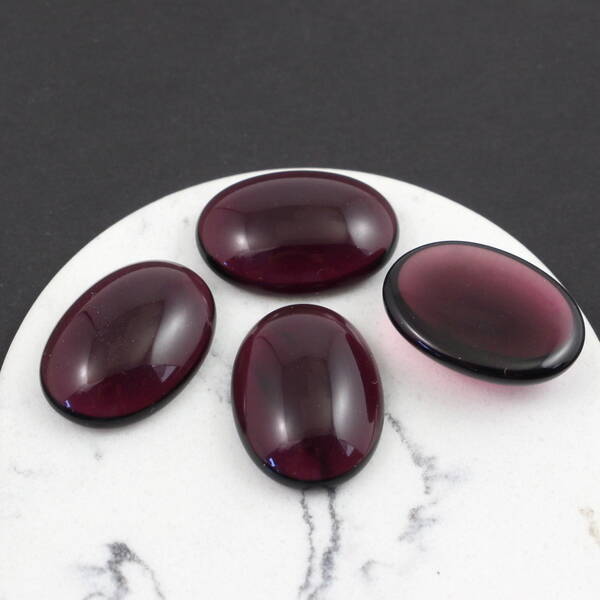 Kaboszon szklany Med Amethyst owal 25x18mm