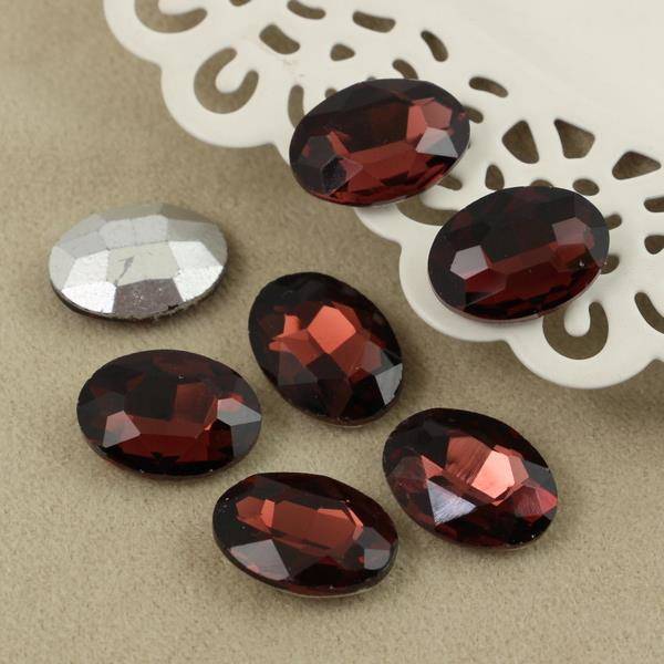 Kaboszon szklany owal fasetowany marsala 18x13mm