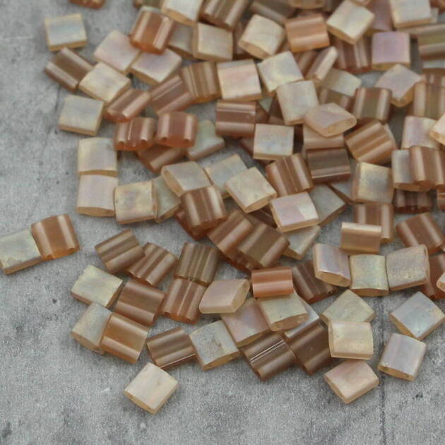 Miyuki Tila Beads 5x5x1,9mm Silk Pale Shadow [30szt]